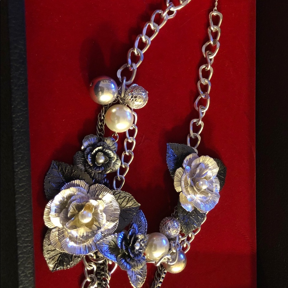 Chunky Flower Necklace